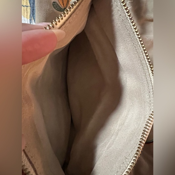 NWT Urban Outfitters Lex Embroidered Shoulder Bag - Picture 6 of 8